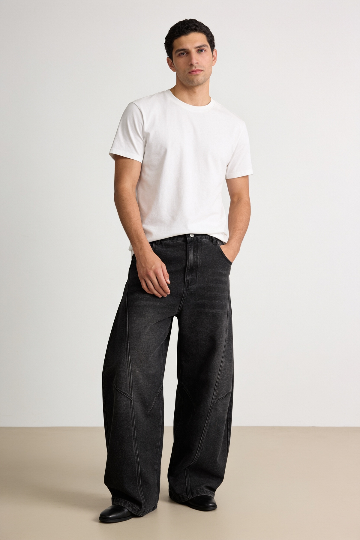 Light Wash Wide-Leg Panel Jeans Black